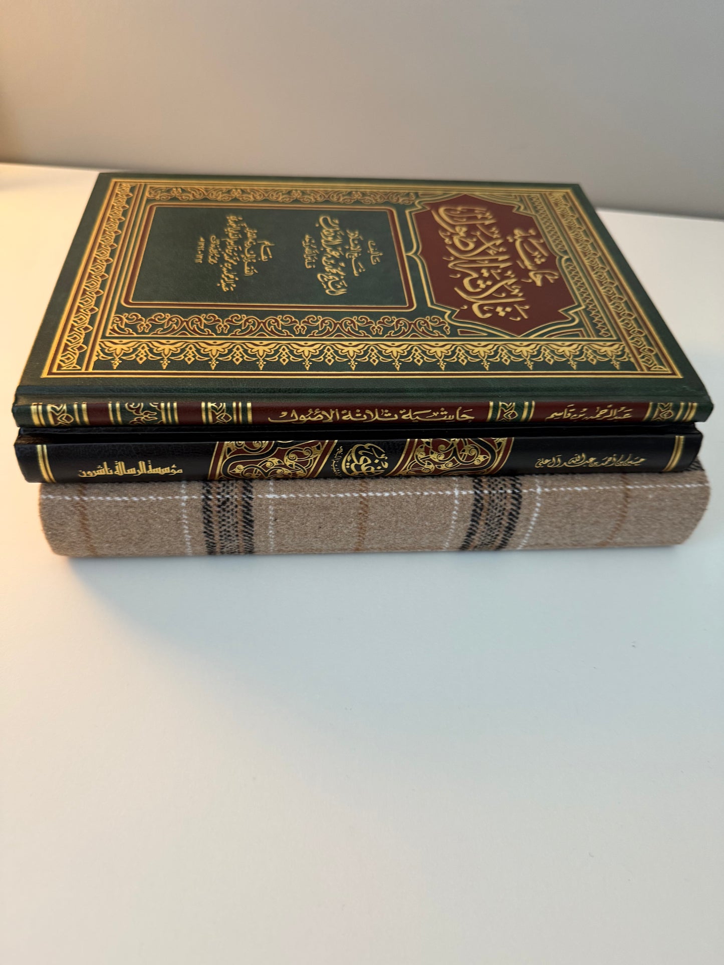 adjustable book covers