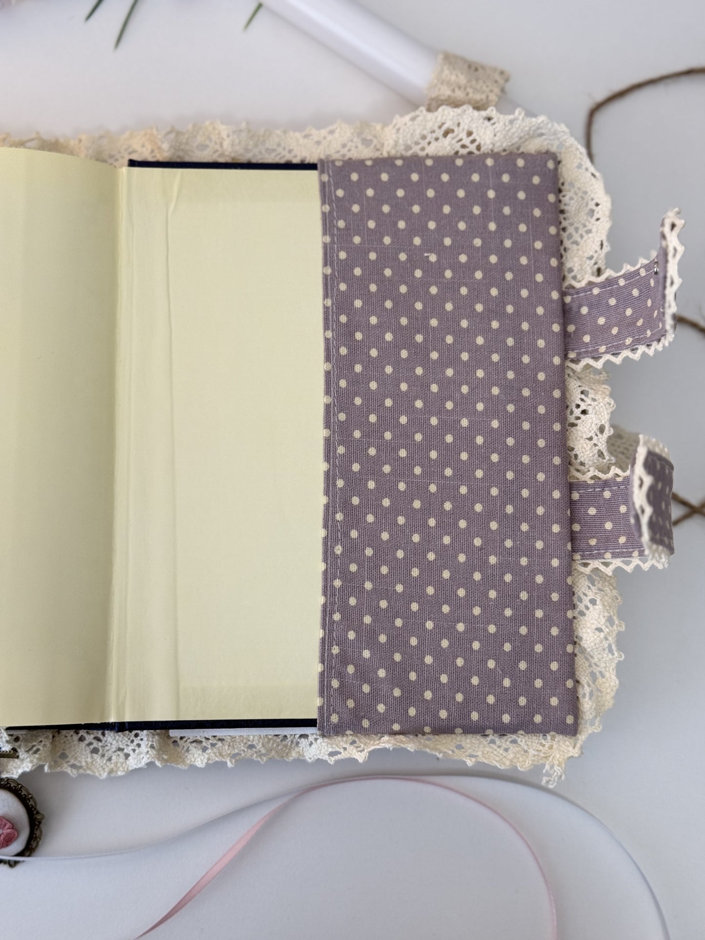 polka dot hardcover Qurān cover